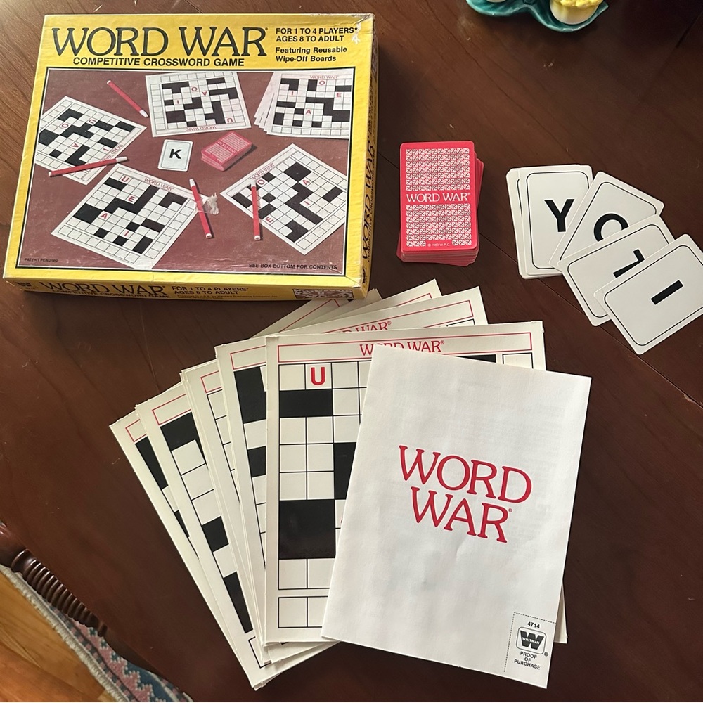 Vintage 1983 Whitman Word War Competitive Crossword Puzzle Board Game